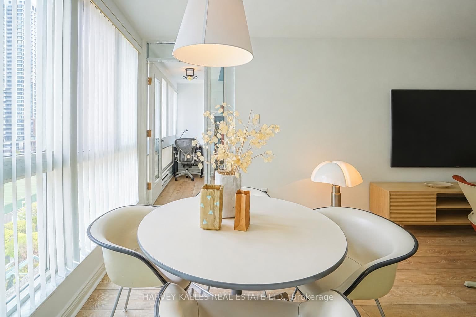 7 Broadway Avenue, Unit 609 thumbnail 8