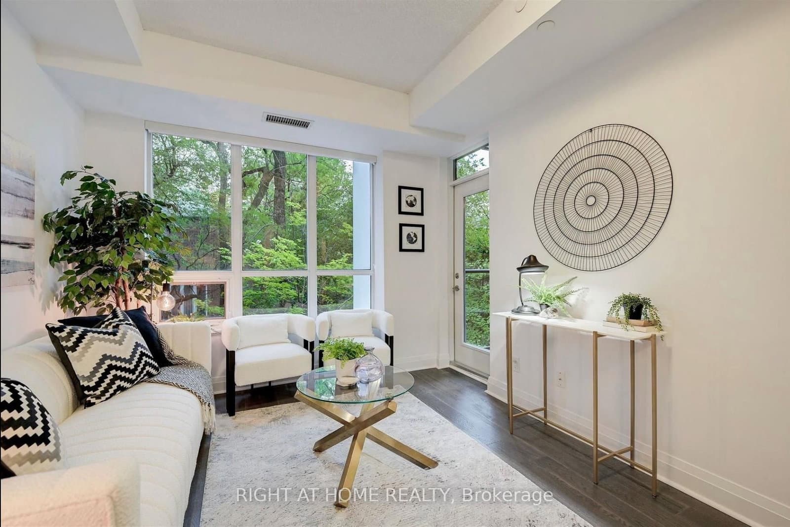 399 Spring Garden, Unit 228 thumbnail 9