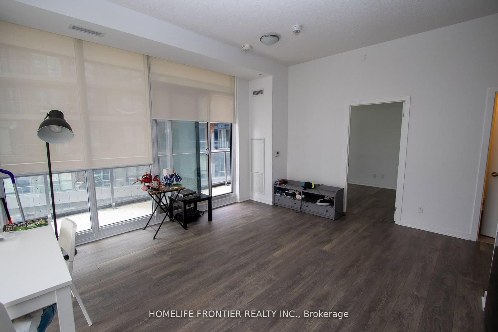 38 Forest Manor Road, Unit 315 thumbnail 2