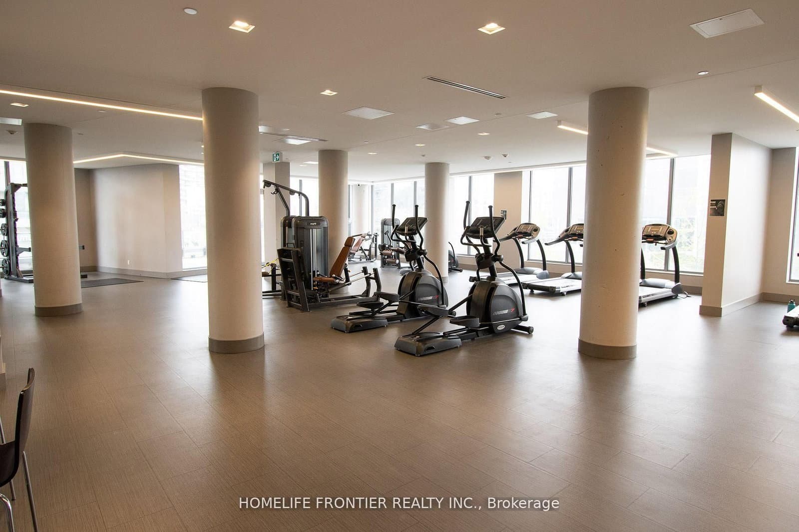 38 Forest Manor Road, Unit 315 thumbnail 9