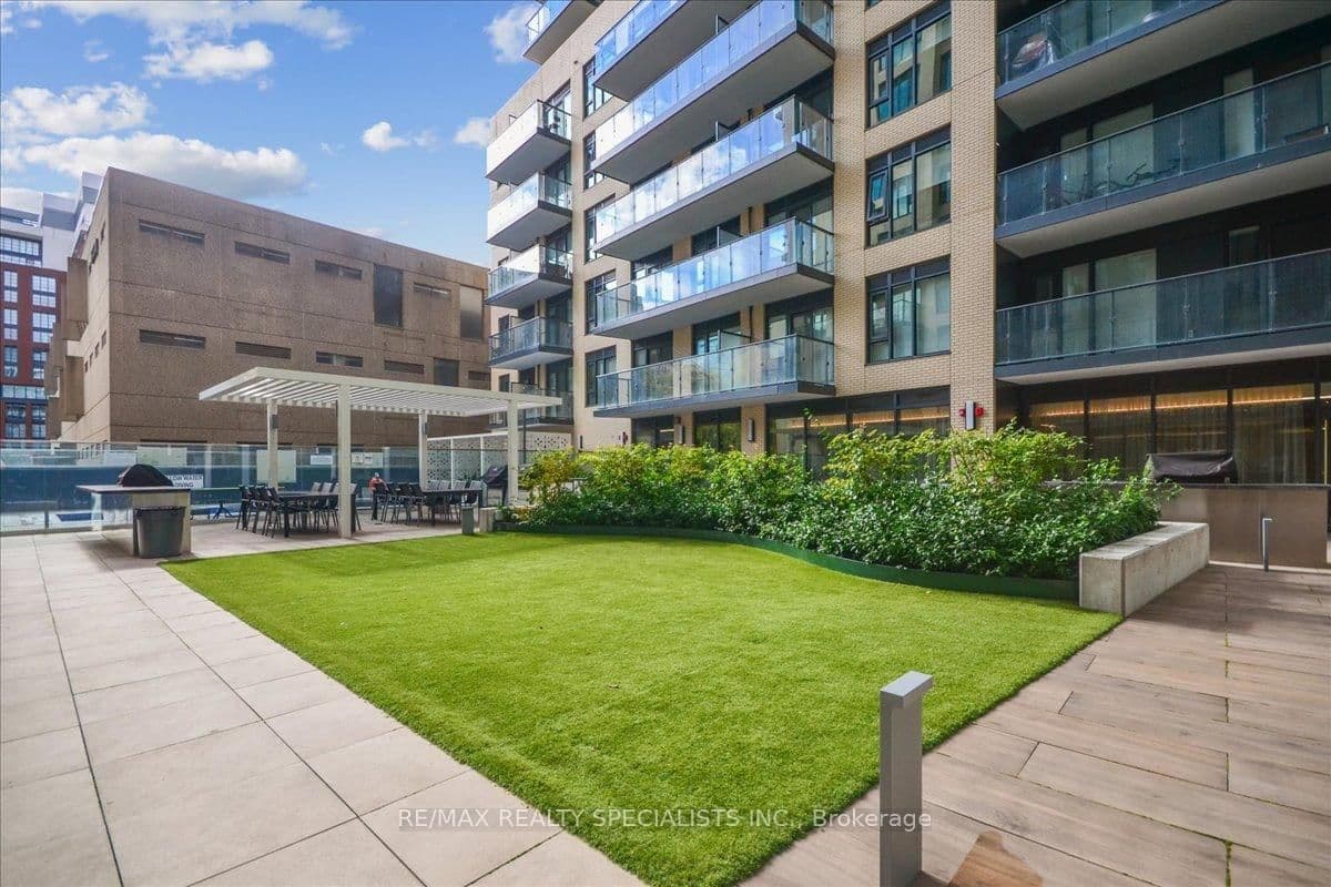 543 Richmond Street W, Unit 502 thumbnail 15