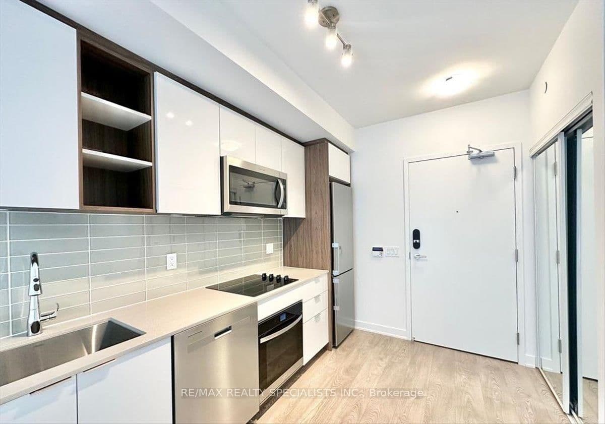 543 Richmond Street W, Unit 502 thumbnail 4