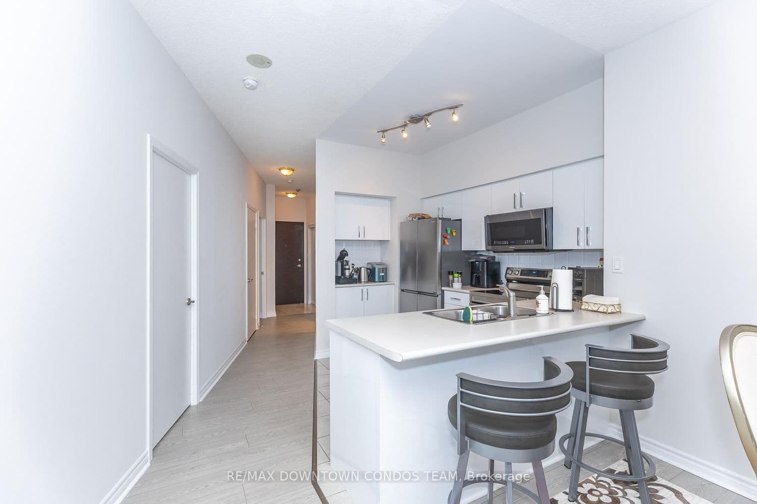410 Queens Quay W, Unit 404 thumbnail 20