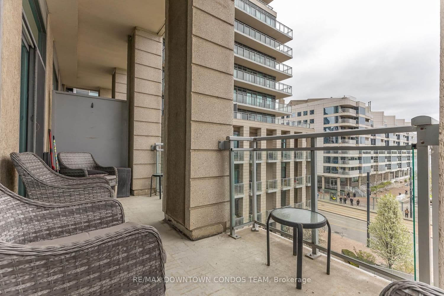 410 Queens Quay W, Unit 404 thumbnail 34
