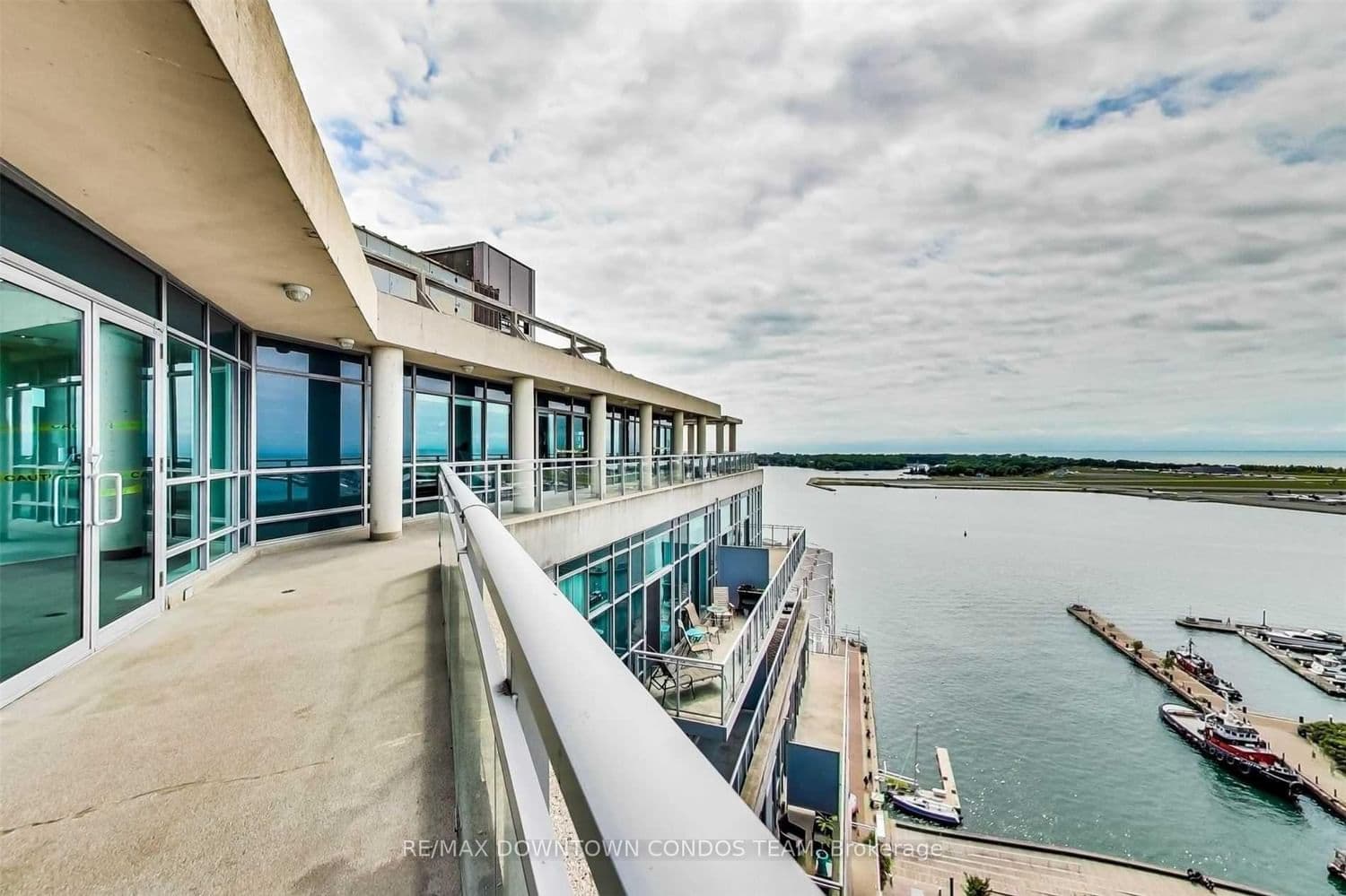 410 Queens Quay W, Unit 404 thumbnail 48