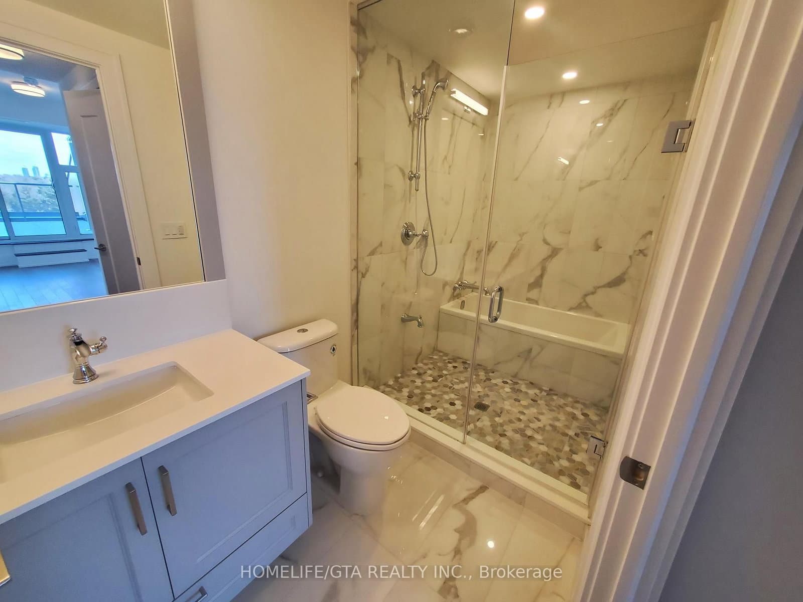 25 Adra Grado Way, Unit 819 thumbnail 4