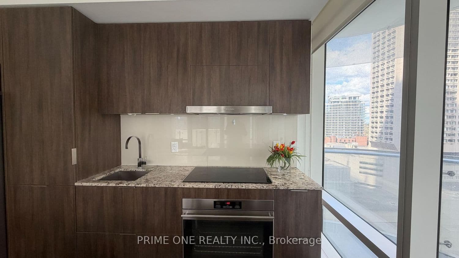 1 Bloor Street E, Unit 1704 thumbnail 12