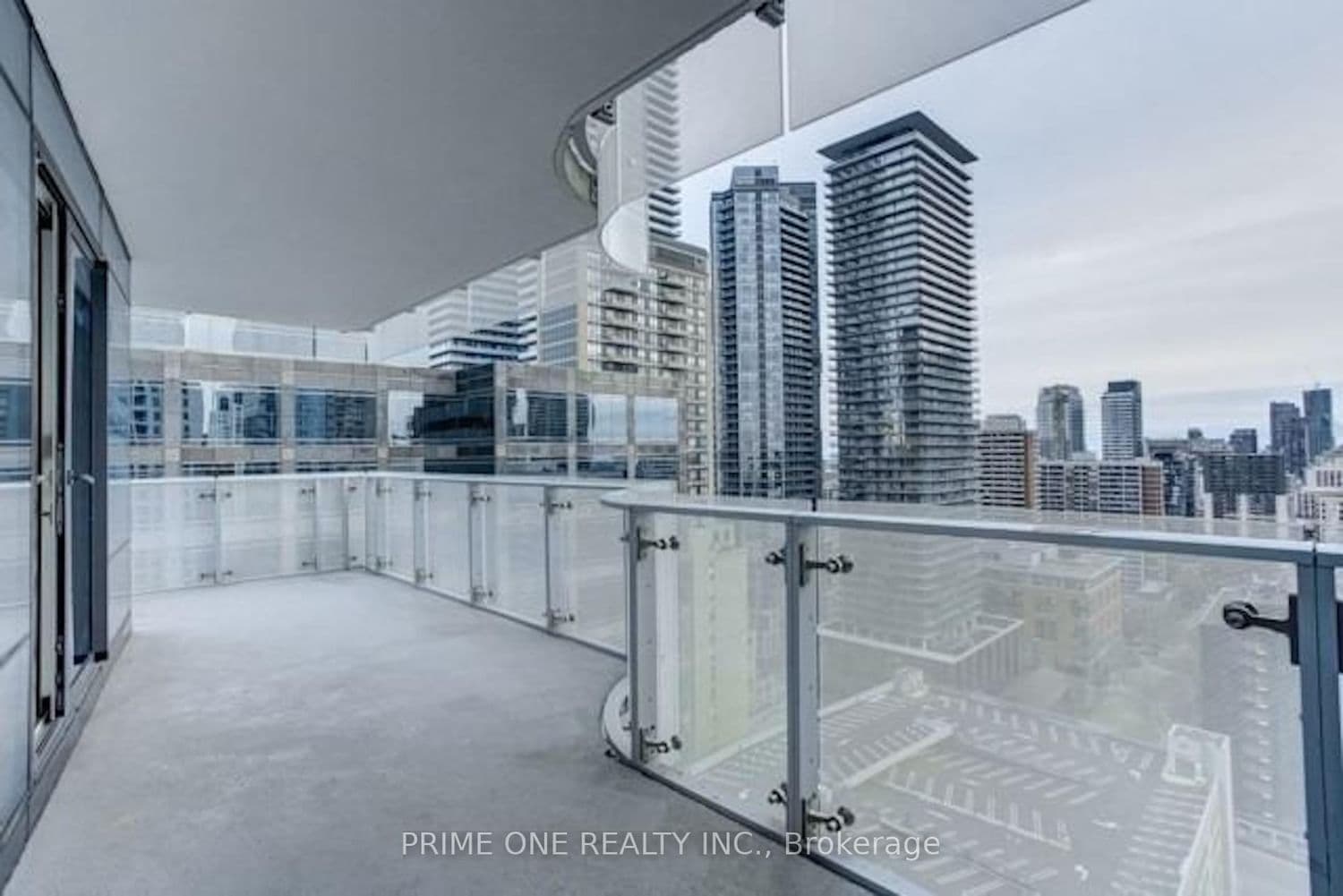 1 Bloor Street E, Unit 1704 thumbnail 21