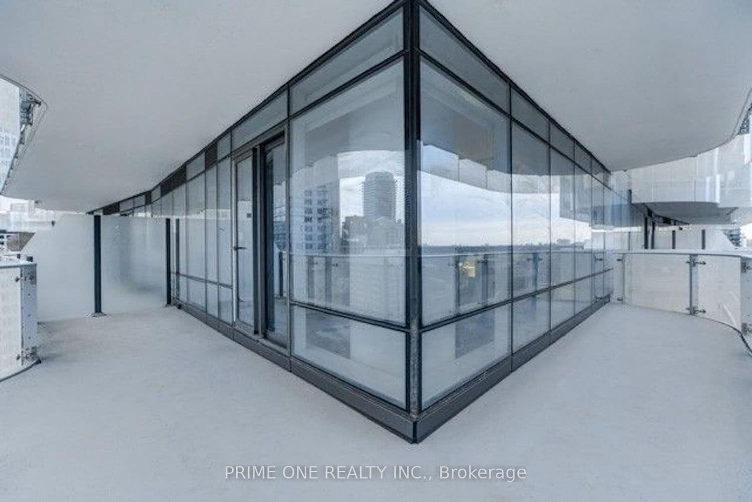 1 Bloor Street E, Unit 1704 thumbnail 22