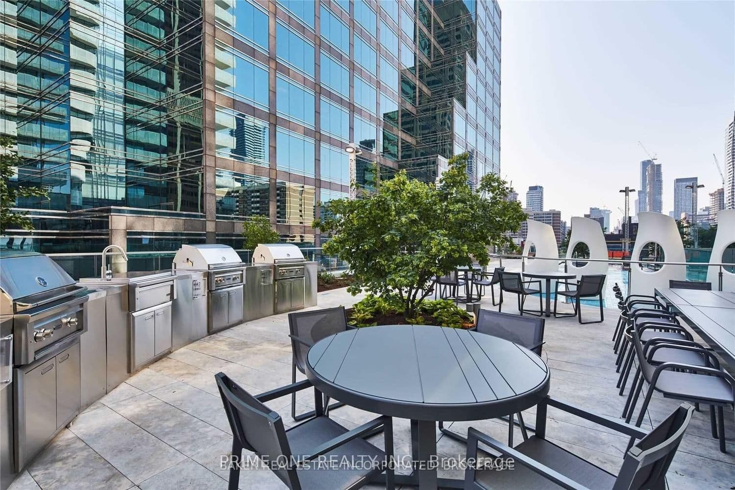 1 Bloor Street E, Unit 1704 thumbnail 27