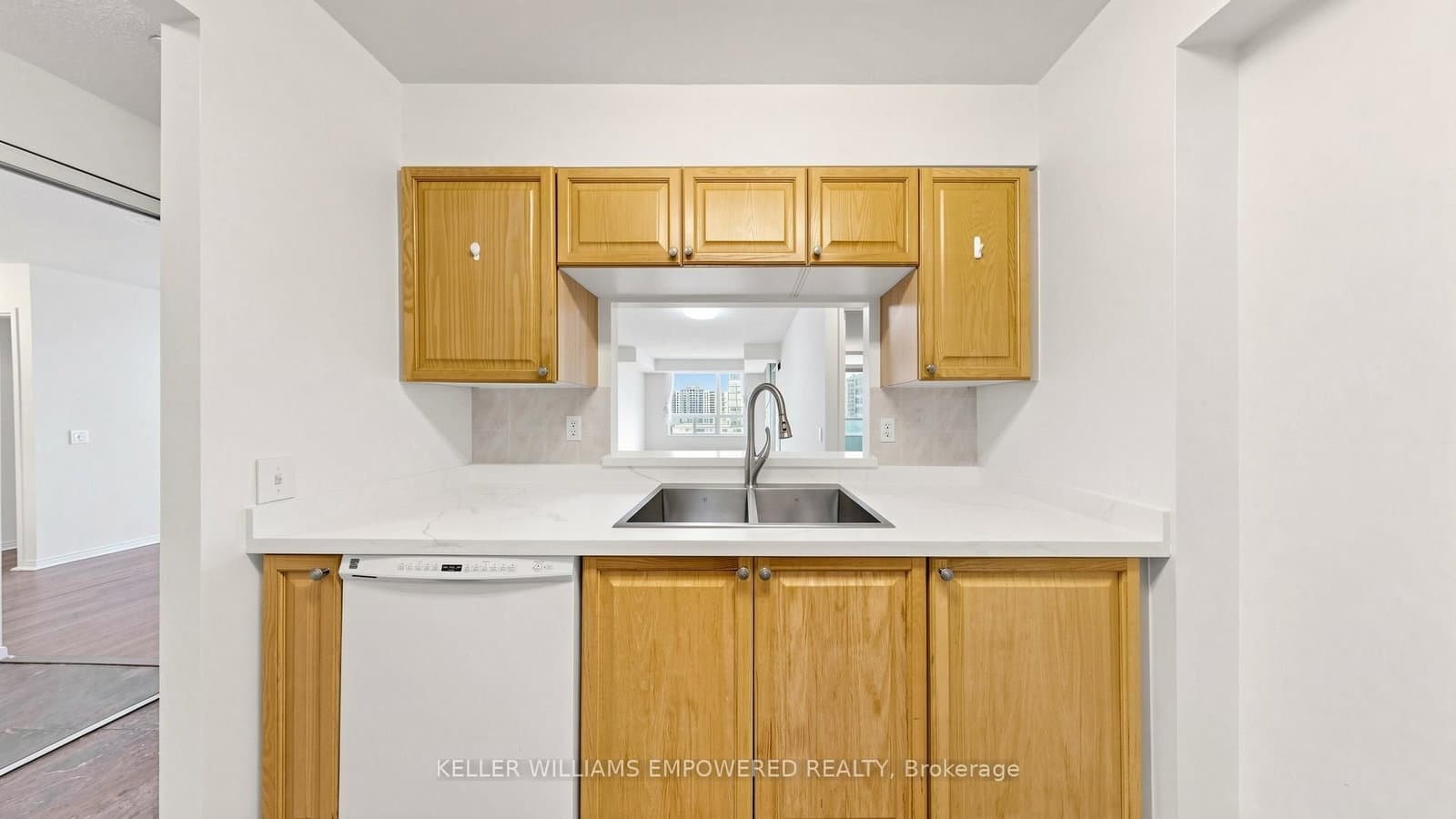 238 Doris Avenue, Unit 1511 thumbnail 20