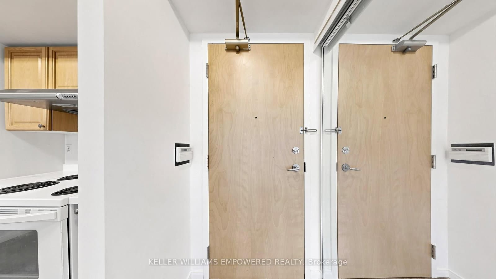 238 Doris Avenue, Unit 1511 thumbnail 36