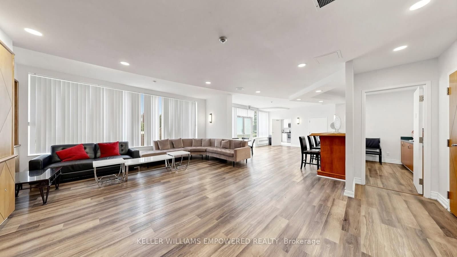 238 Doris Avenue, Unit 1511 thumbnail 43