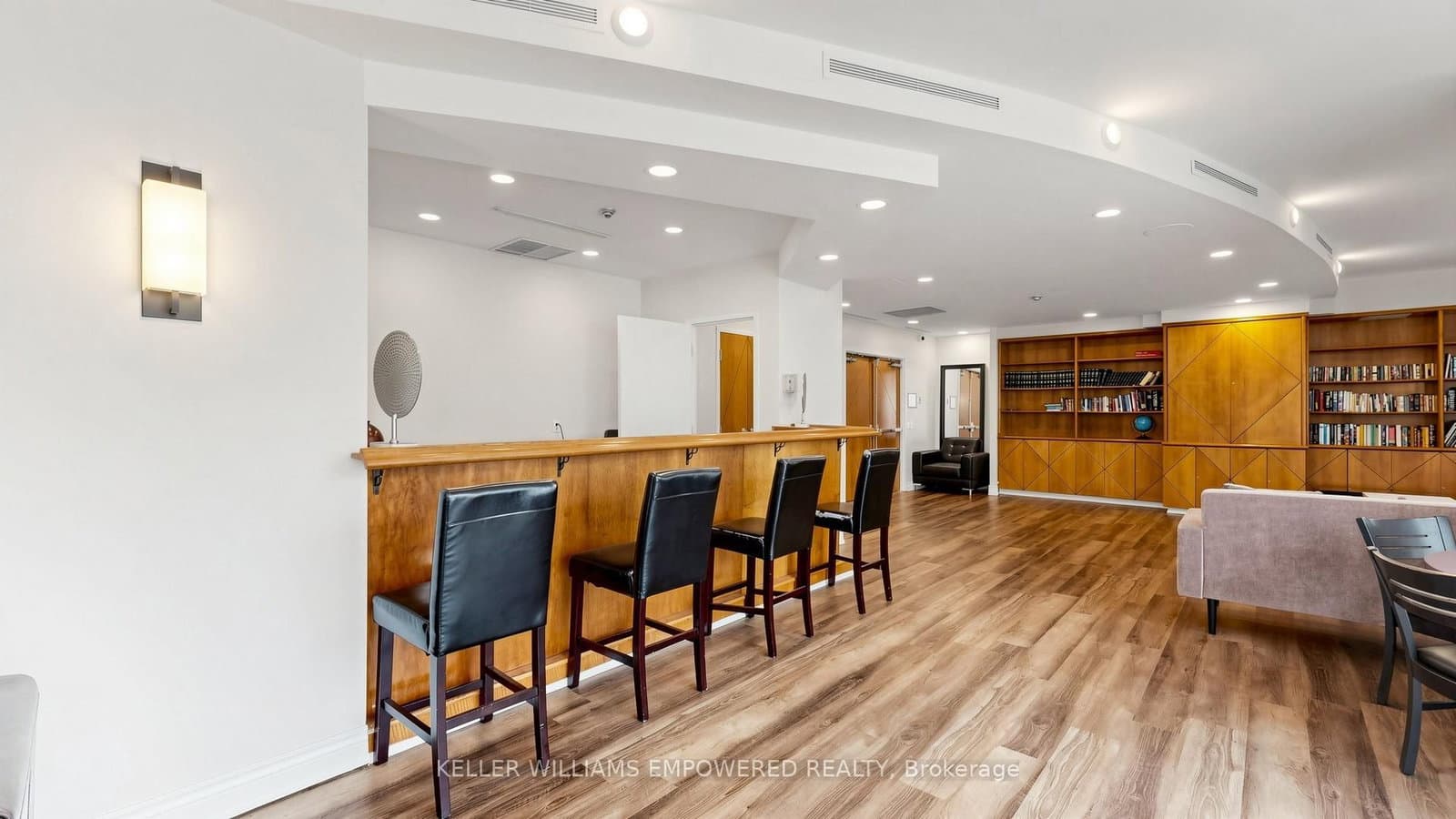 238 Doris Avenue, Unit 1511 thumbnail 44
