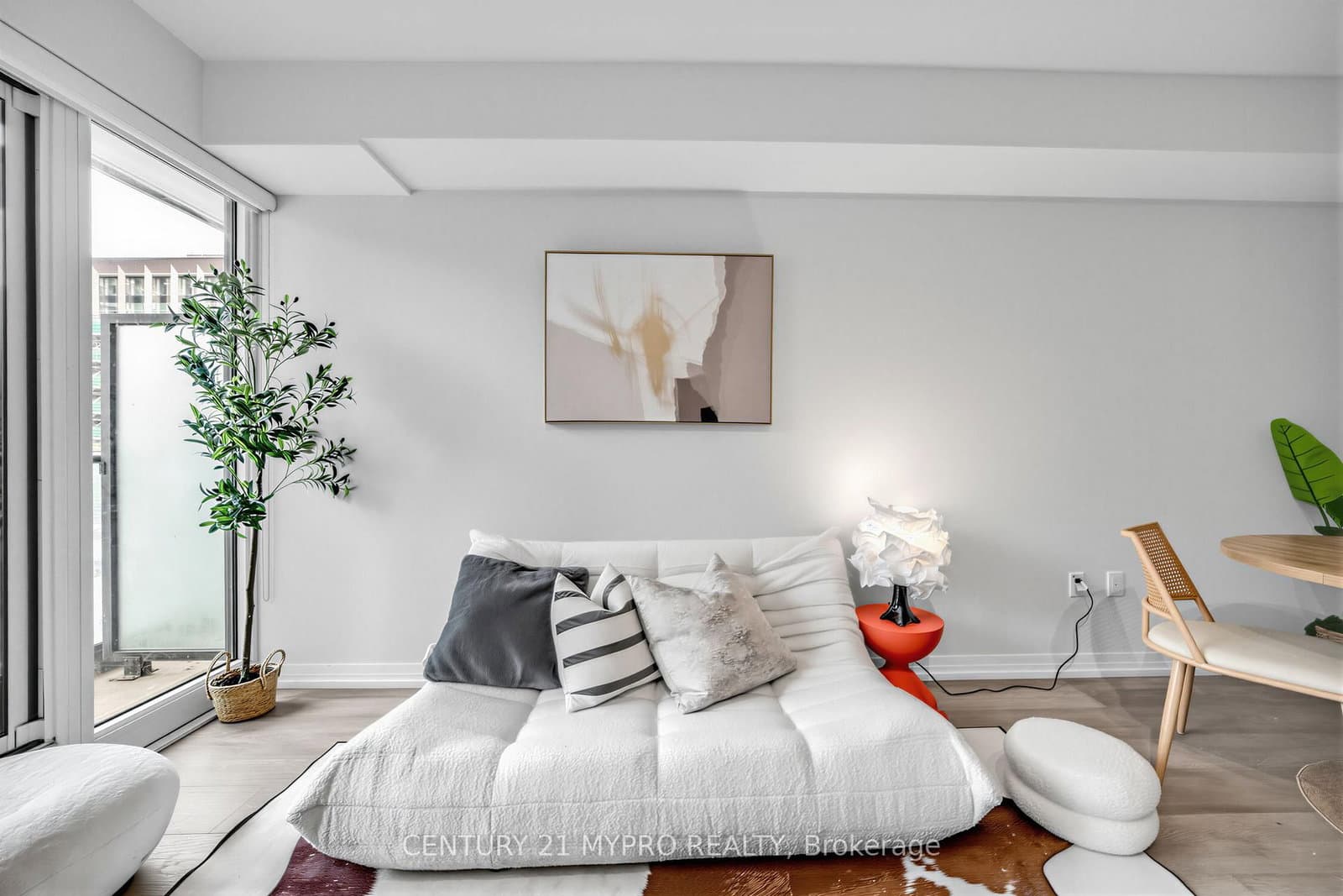 251 Jarvis Street, Unit 315 thumbnail 18