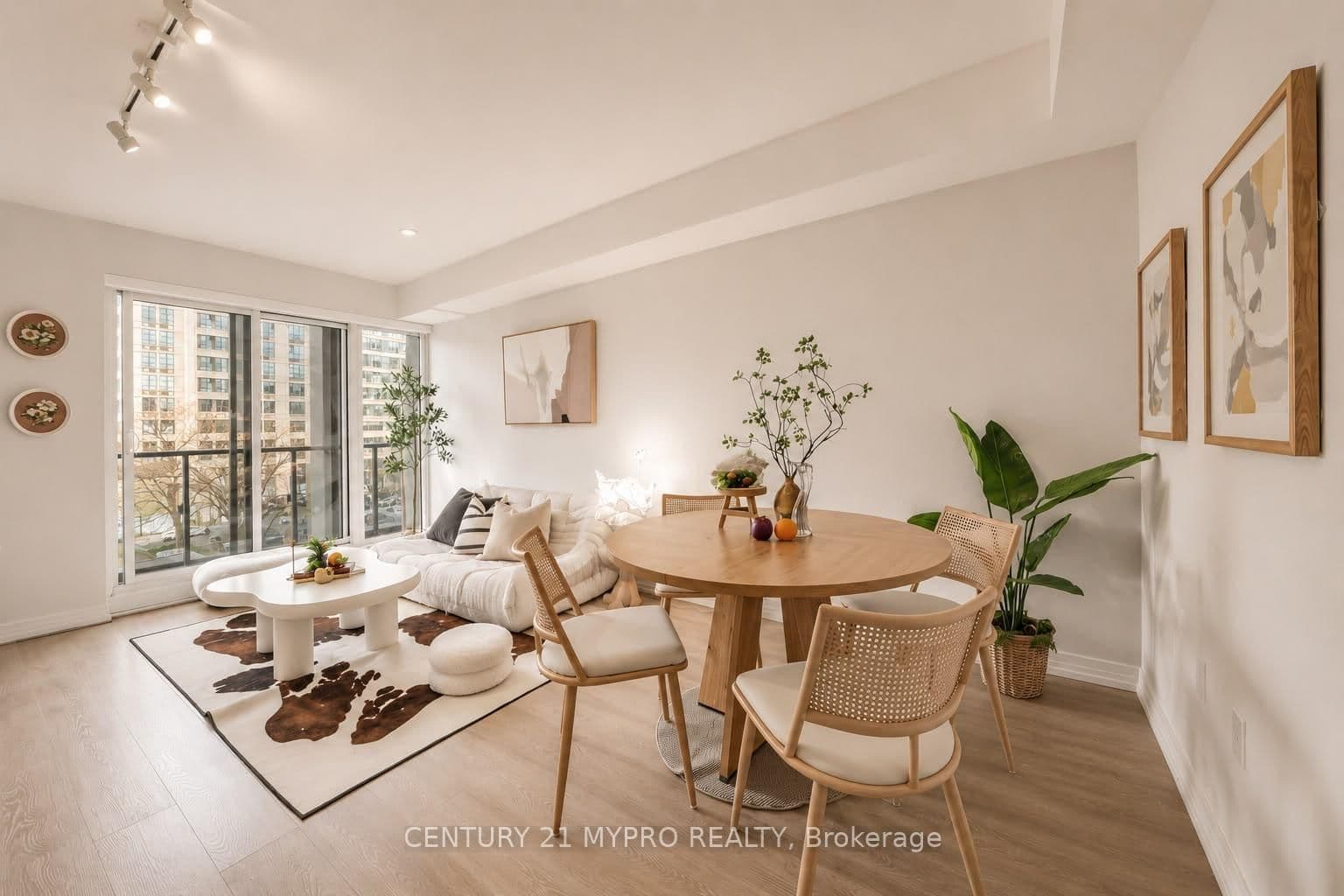 251 Jarvis Street, Unit 315 thumbnail 3