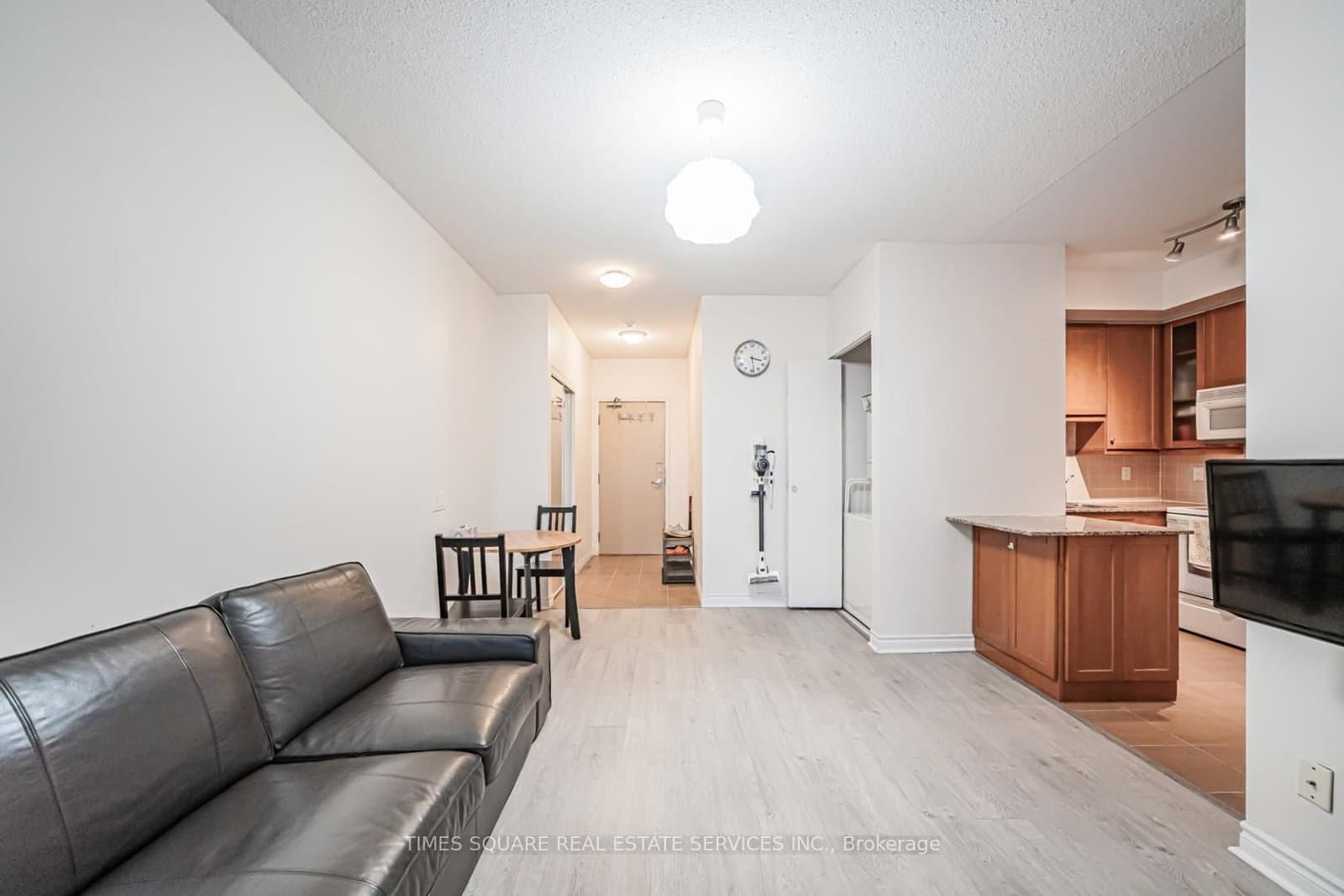 60 Byng Avenue, Unit 1501 thumbnail 11
