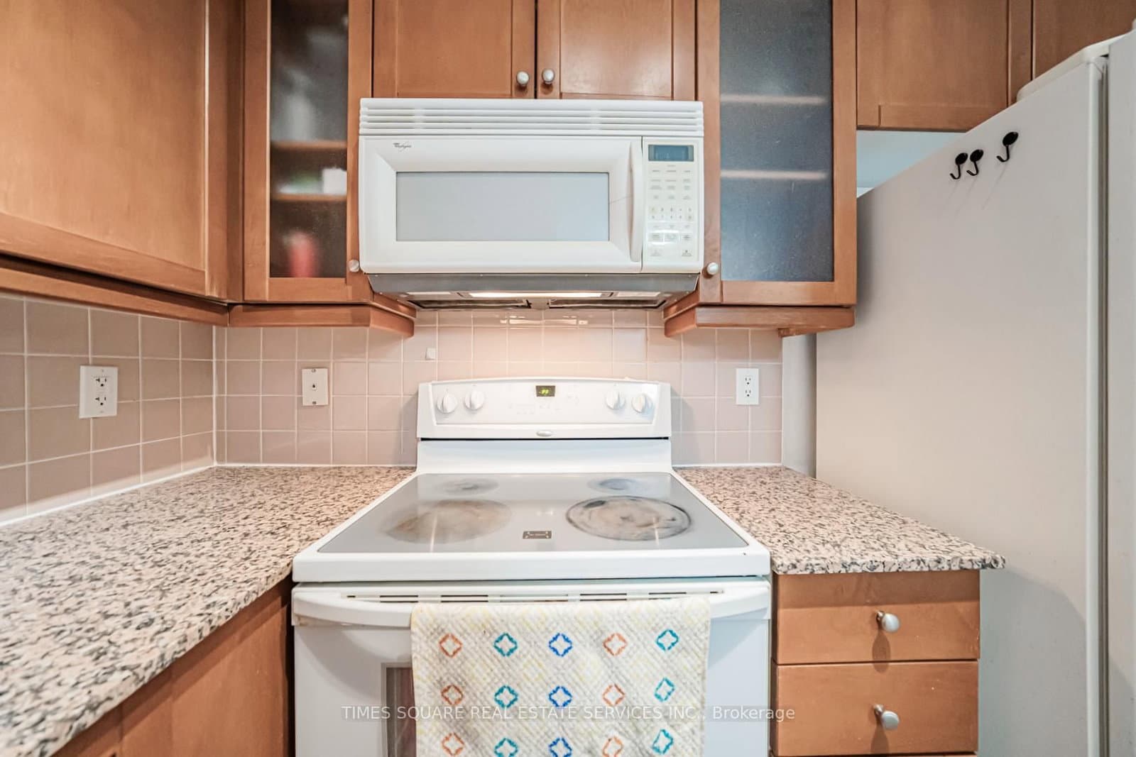60 Byng Avenue, Unit 1501 thumbnail 16