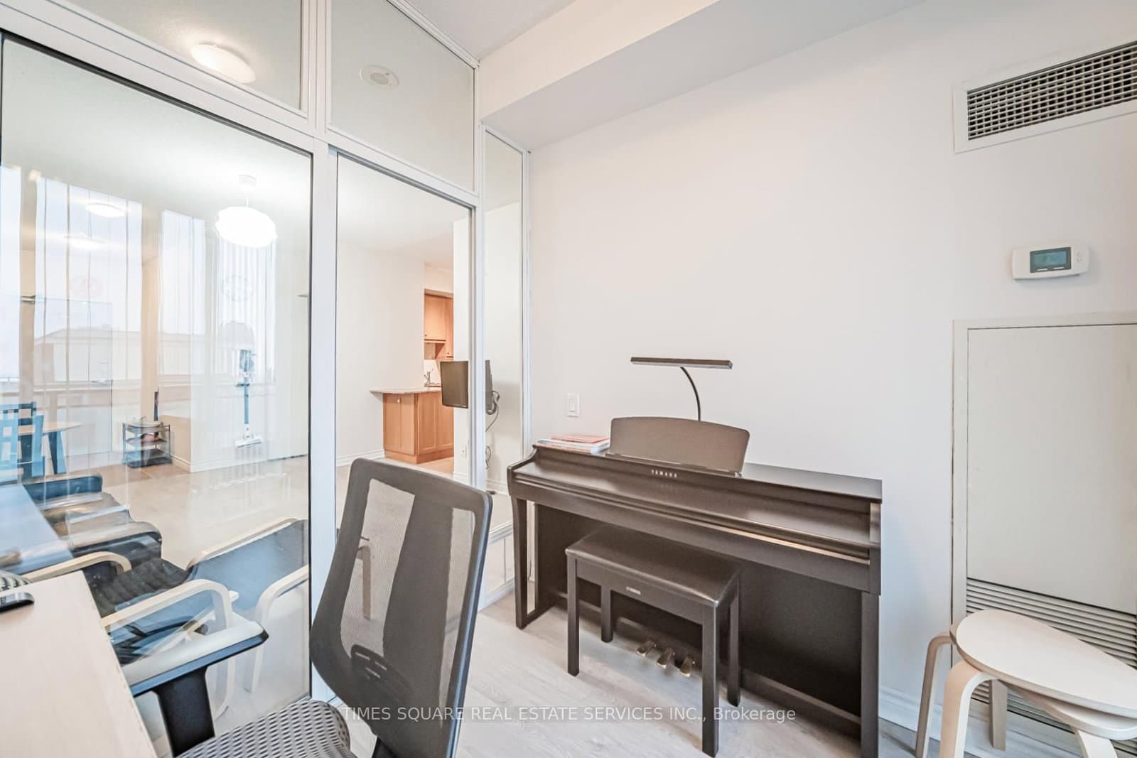 60 Byng Avenue, Unit 1501 thumbnail 22