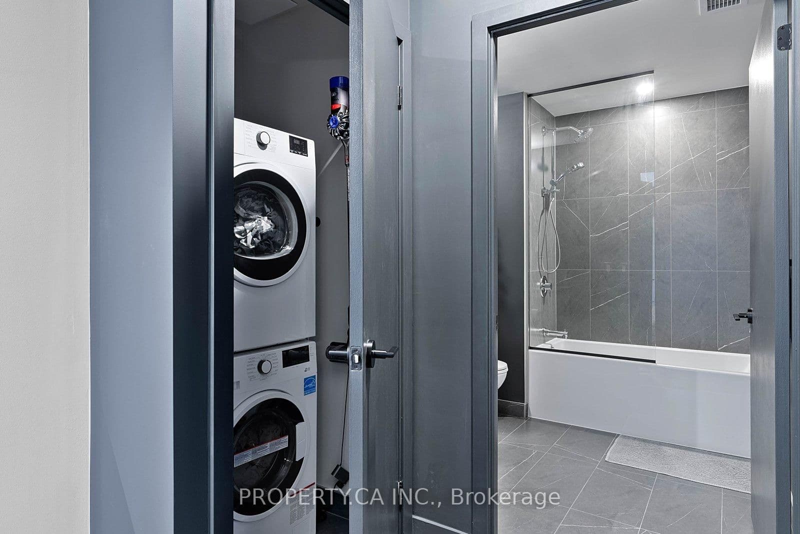 181 Sterling Road, Unit UPH02 thumbnail 17