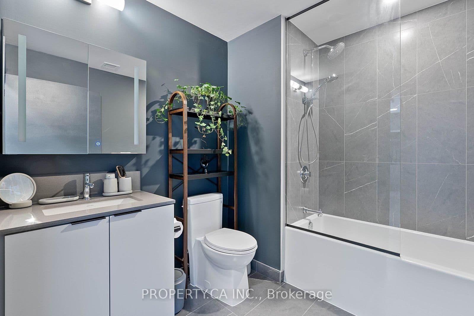 181 Sterling Road, Unit UPH02 thumbnail 18
