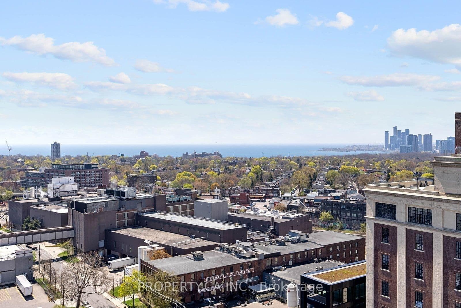 181 Sterling Road, Unit UPH02 thumbnail 20