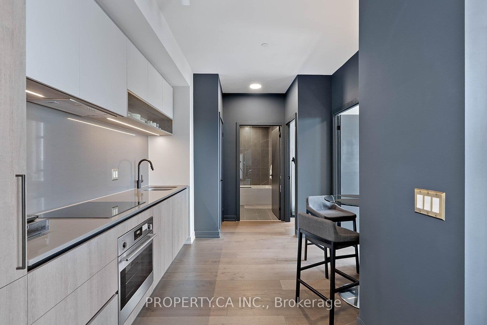 181 Sterling Road, Unit UPH02 thumbnail 6