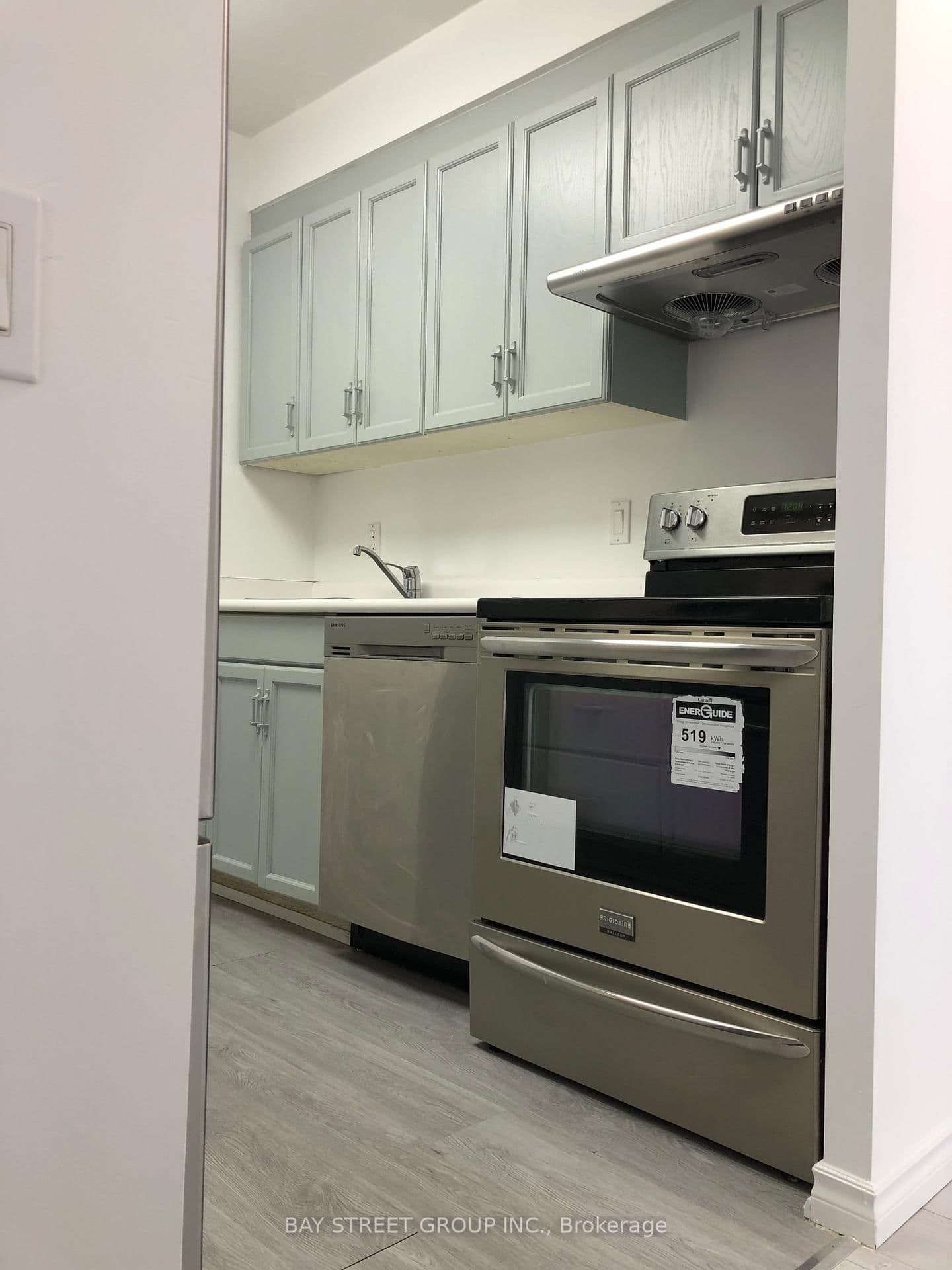 284 Bloor Street W, Unit 308 thumbnail 7