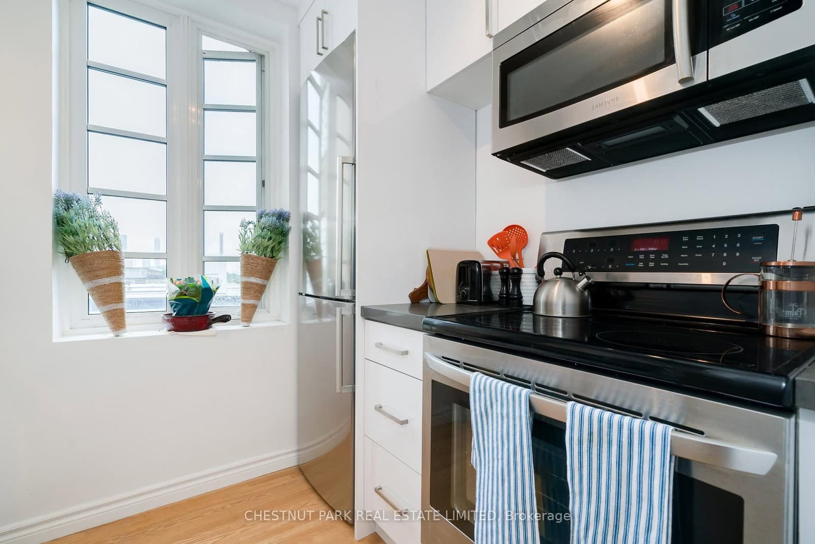707 Eglinton Avenue W, Unit 403 thumbnail 17