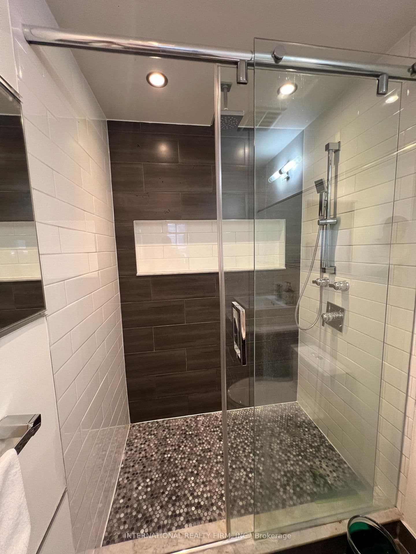 65 Scadding Avenue, Unit PH5 thumbnail 12