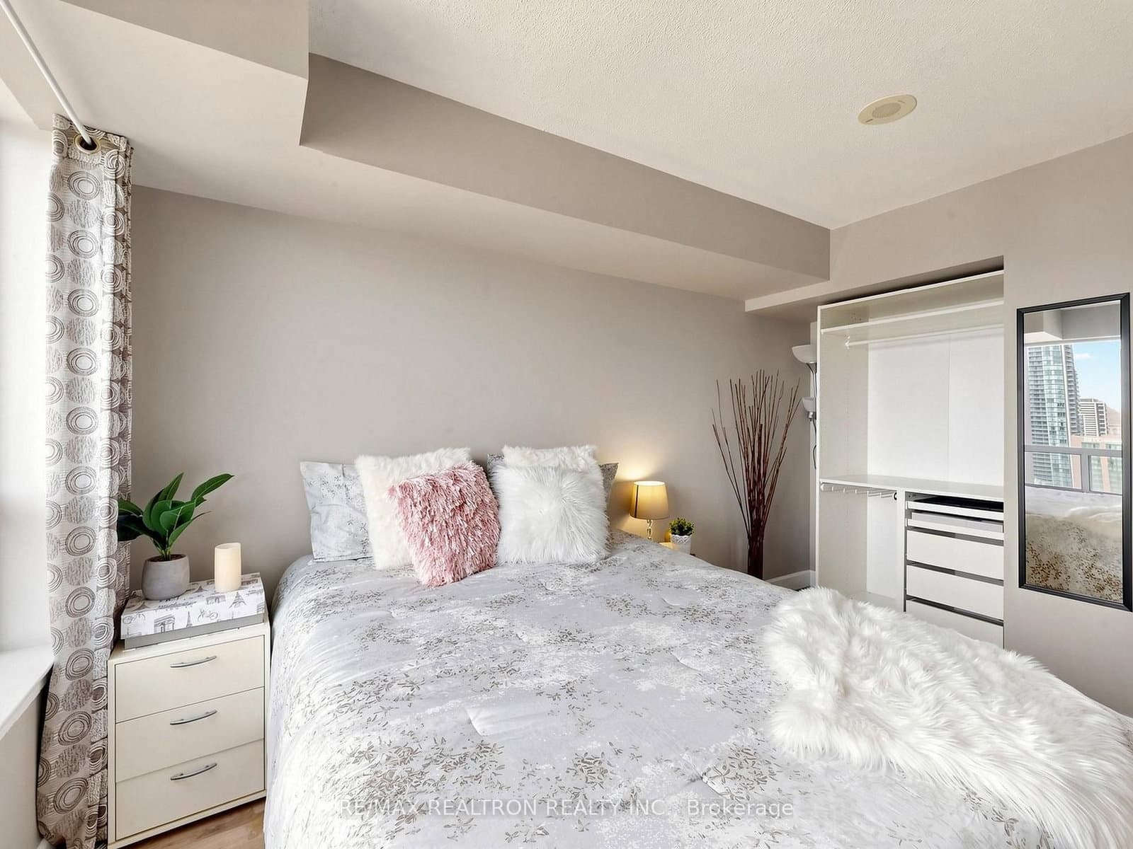 155 Beecroft Road, Unit 2610 thumbnail 23