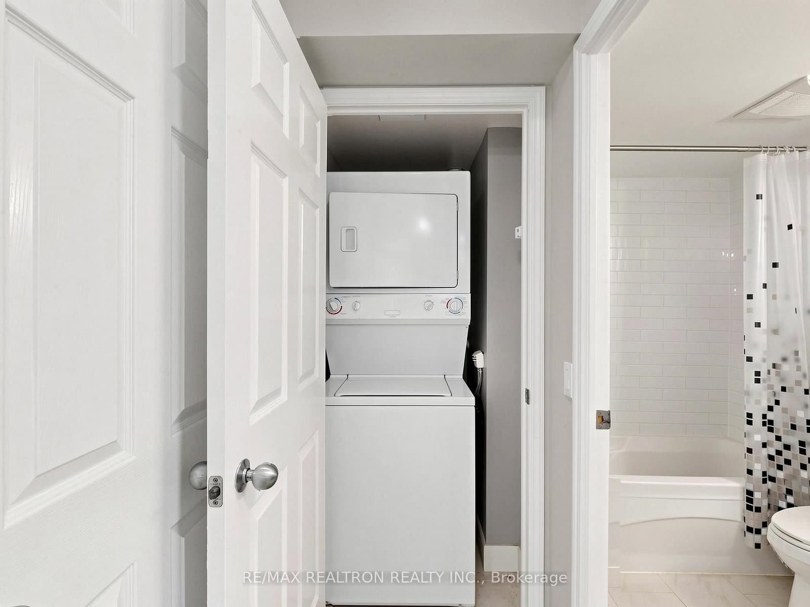 155 Beecroft Road, Unit 2610 thumbnail 26