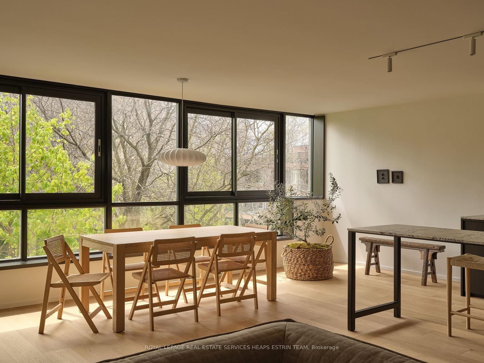 225 Davenport Road, Unit 514 thumbnail 2