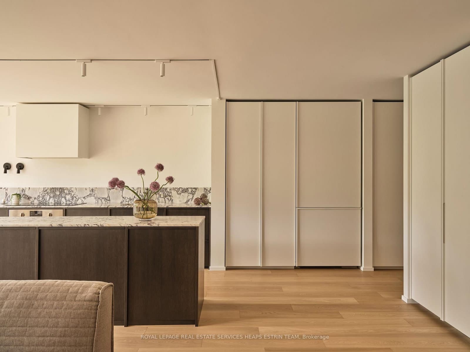 225 Davenport Road, Unit 514 thumbnail 3
