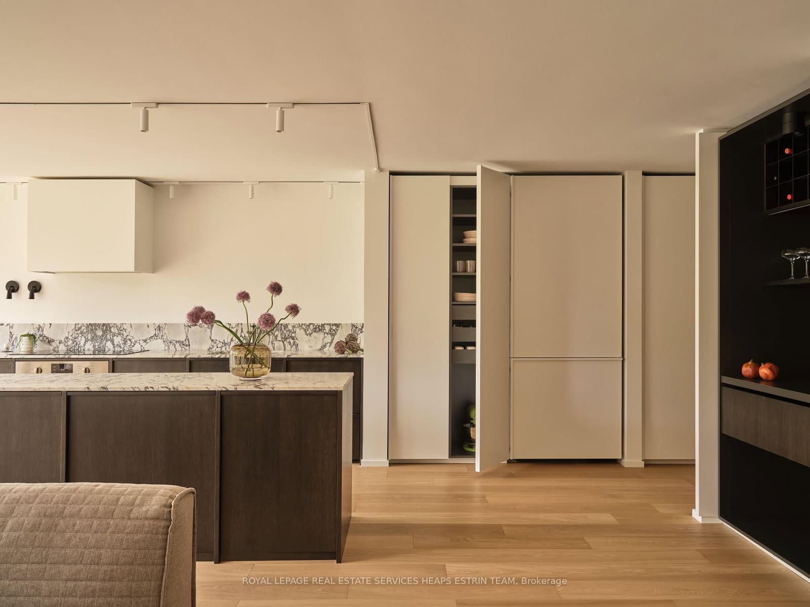 225 Davenport Road, Unit 514 thumbnail 6