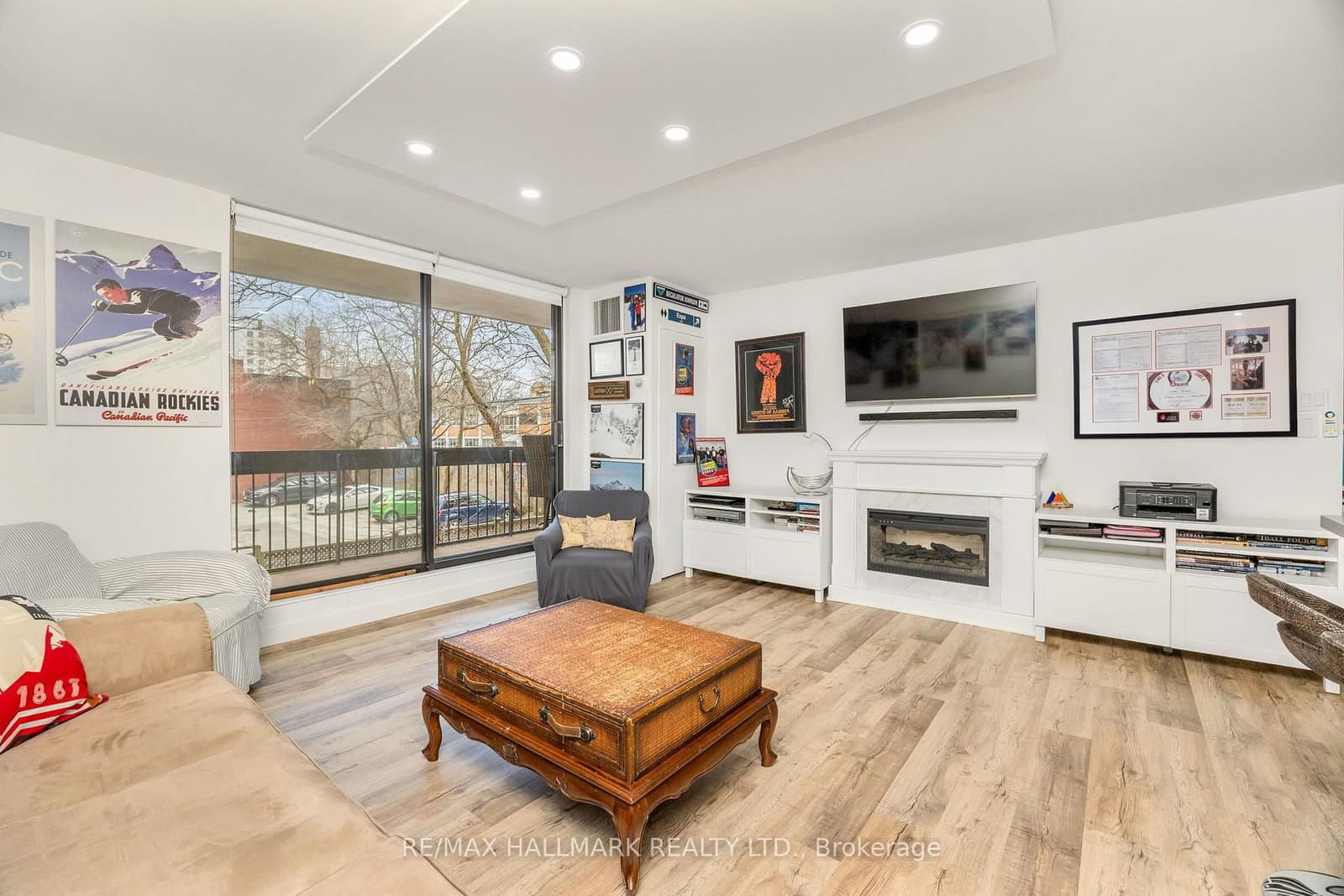 212 St George Street, Unit 203 thumbnail 14