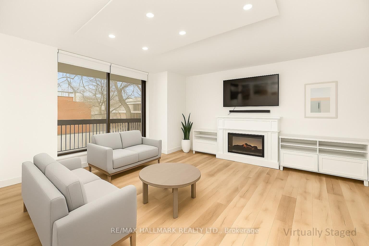 212 St George Street, Unit 203 thumbnail 2