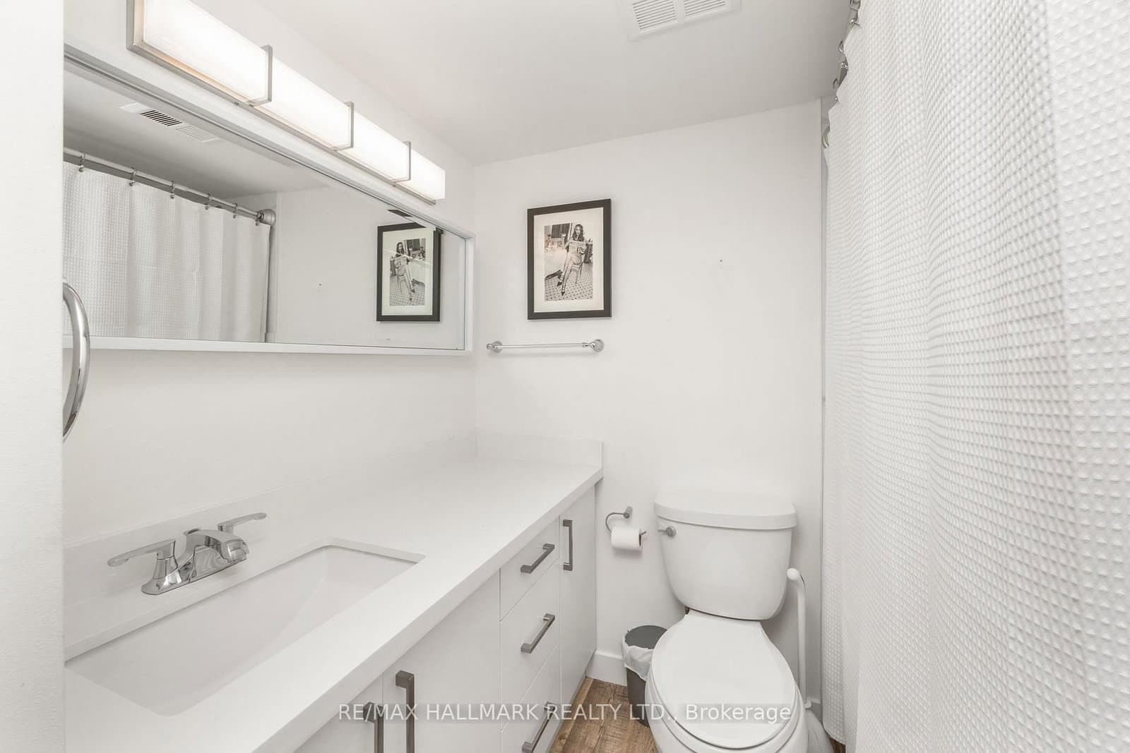 212 St George Street, Unit 203 thumbnail 23