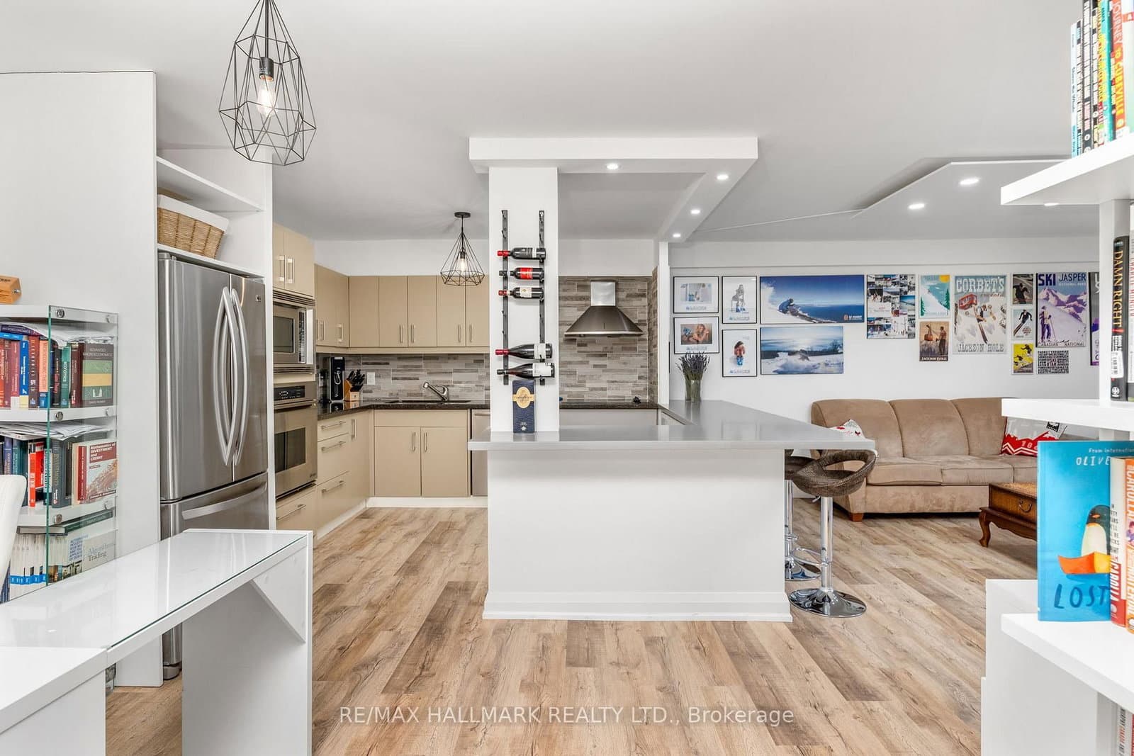 212 St George Street, Unit 203 thumbnail 7