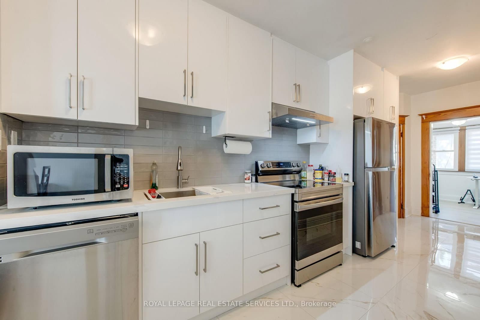18 Shorncliffe Avenue thumbnail 15