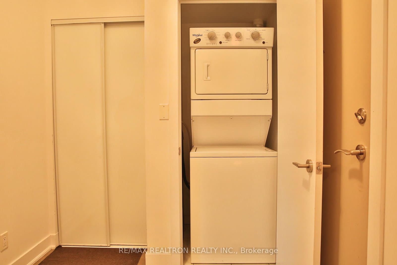 1486 Bathurst Street, Unit 303 thumbnail 16