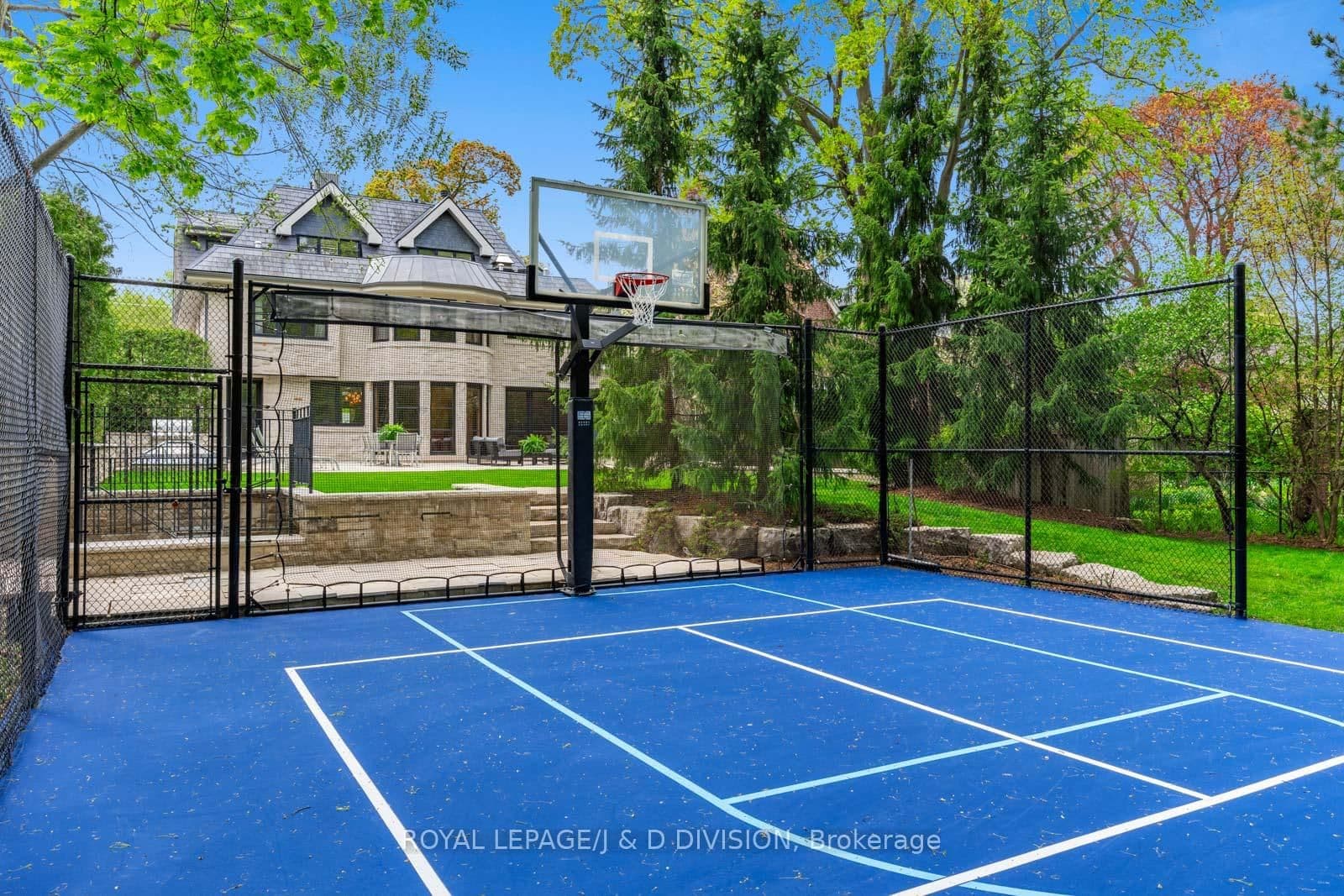 24 Glenview Avenue thumbnail 10