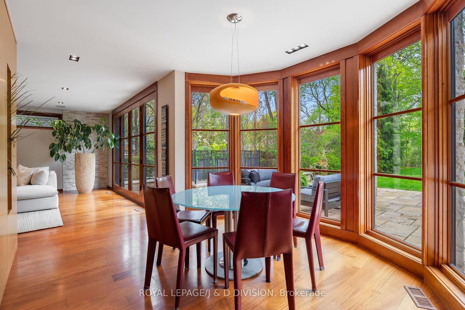 24 Glenview Avenue thumbnail 20