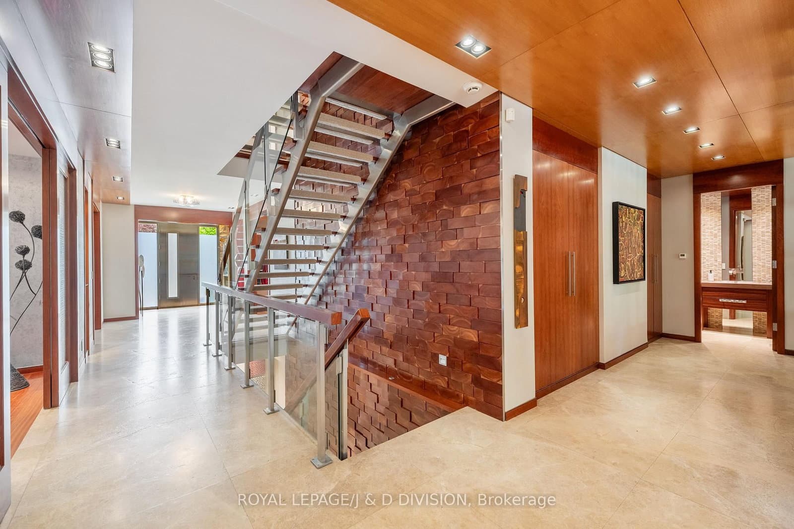 24 Glenview Avenue thumbnail 26