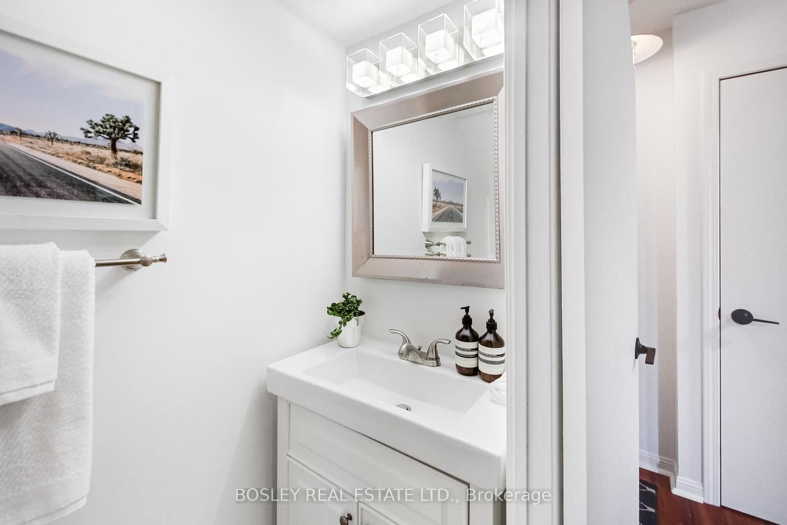 119 Merton Street, Unit 215 thumbnail 20
