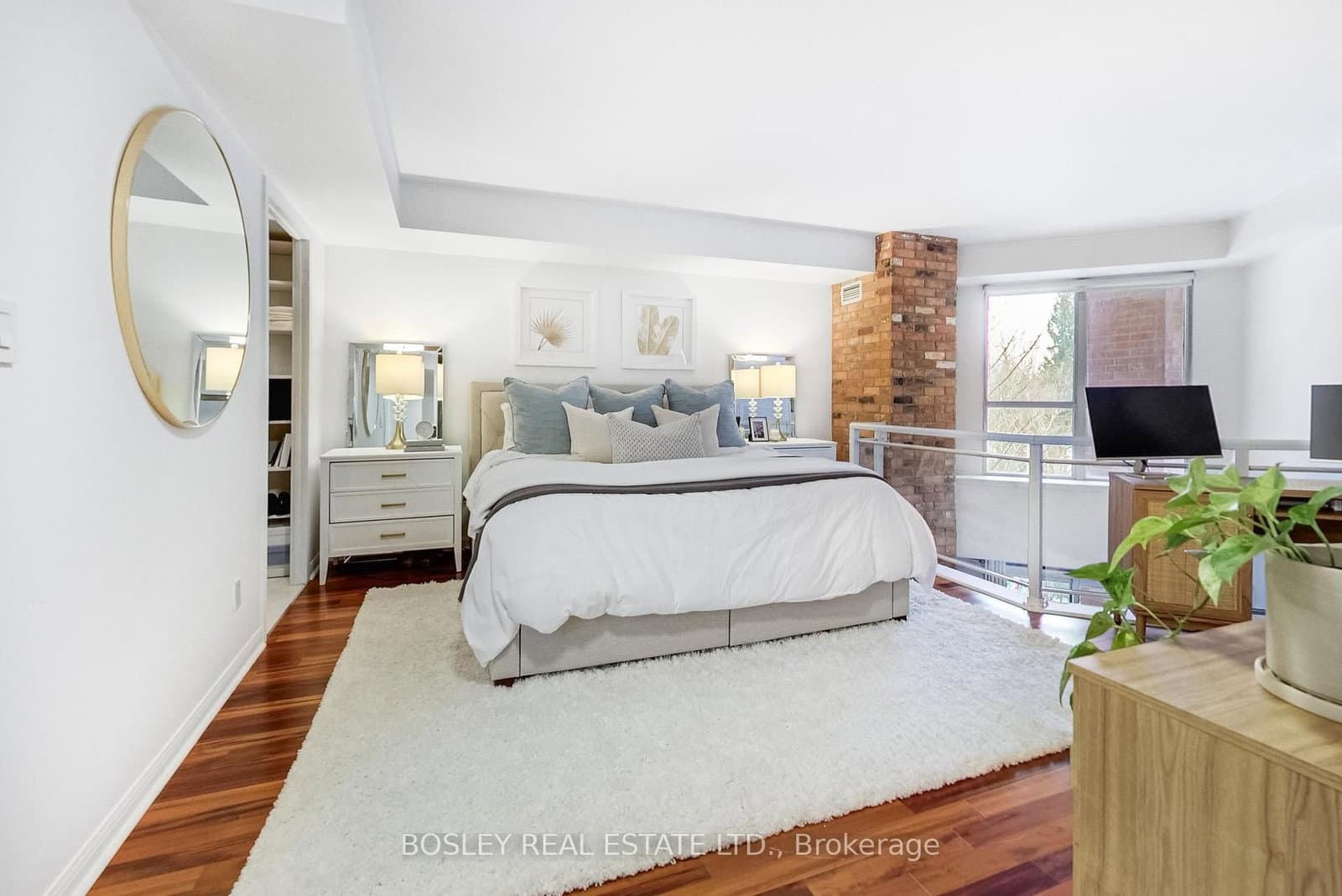 119 Merton Street, Unit 215 thumbnail 21