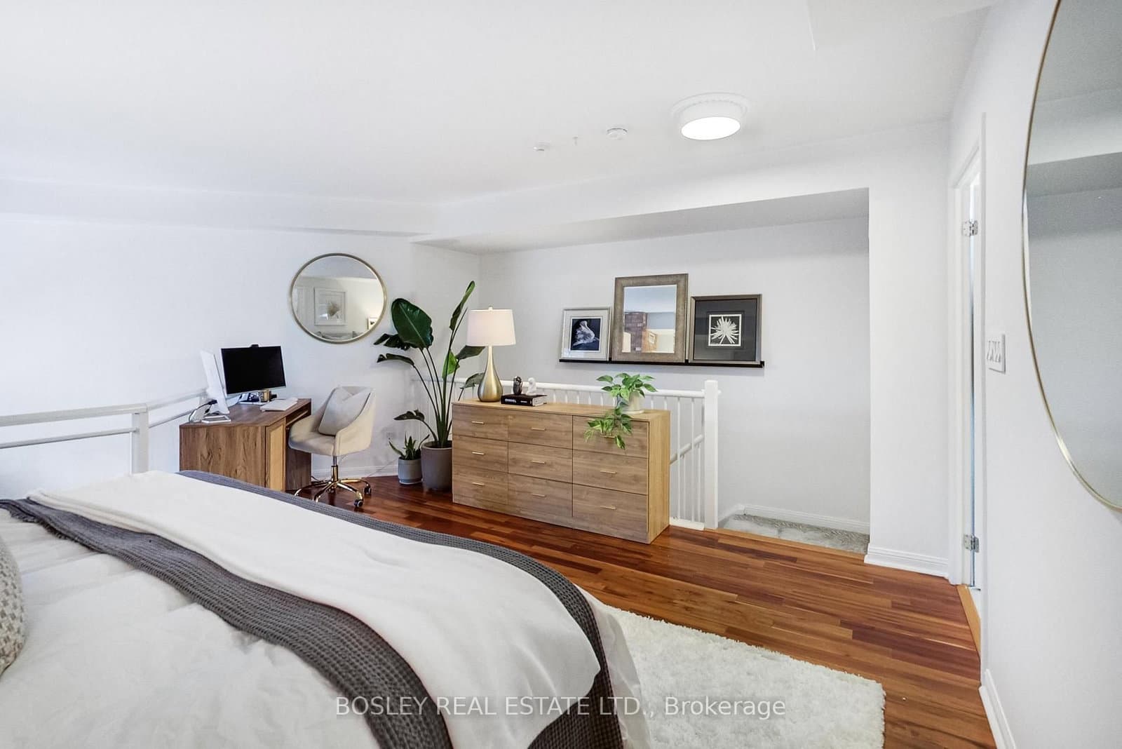 119 Merton Street, Unit 215 thumbnail 23