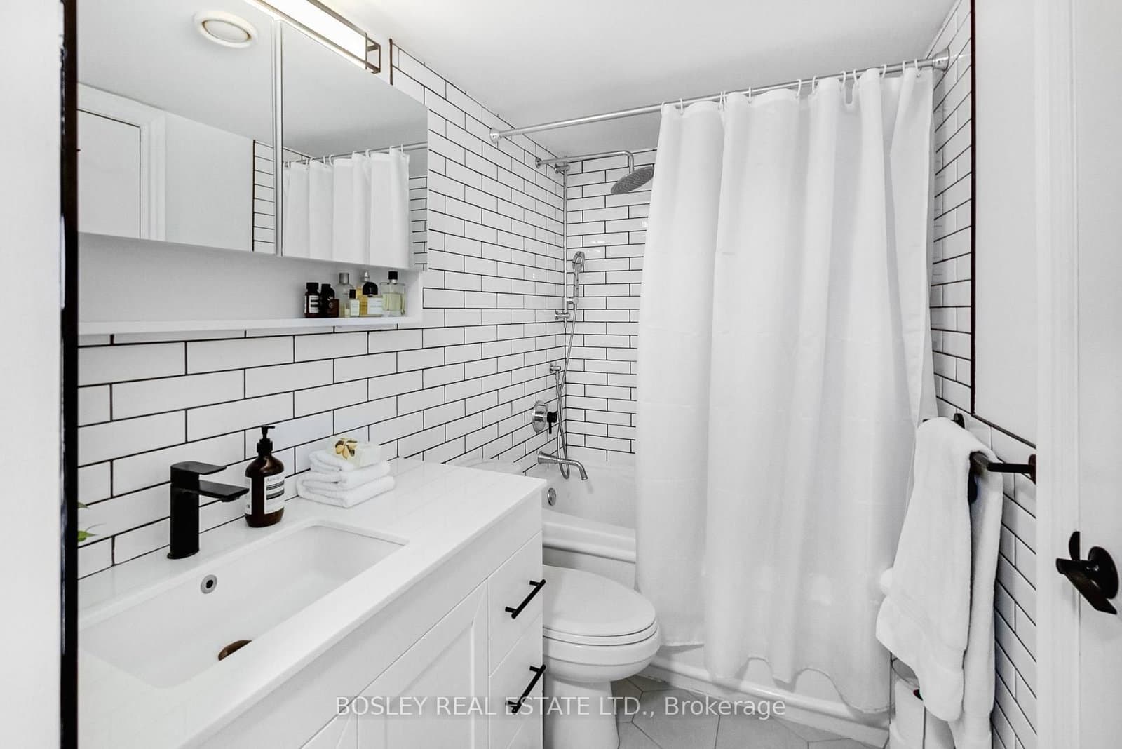 119 Merton Street, Unit 215 thumbnail 27
