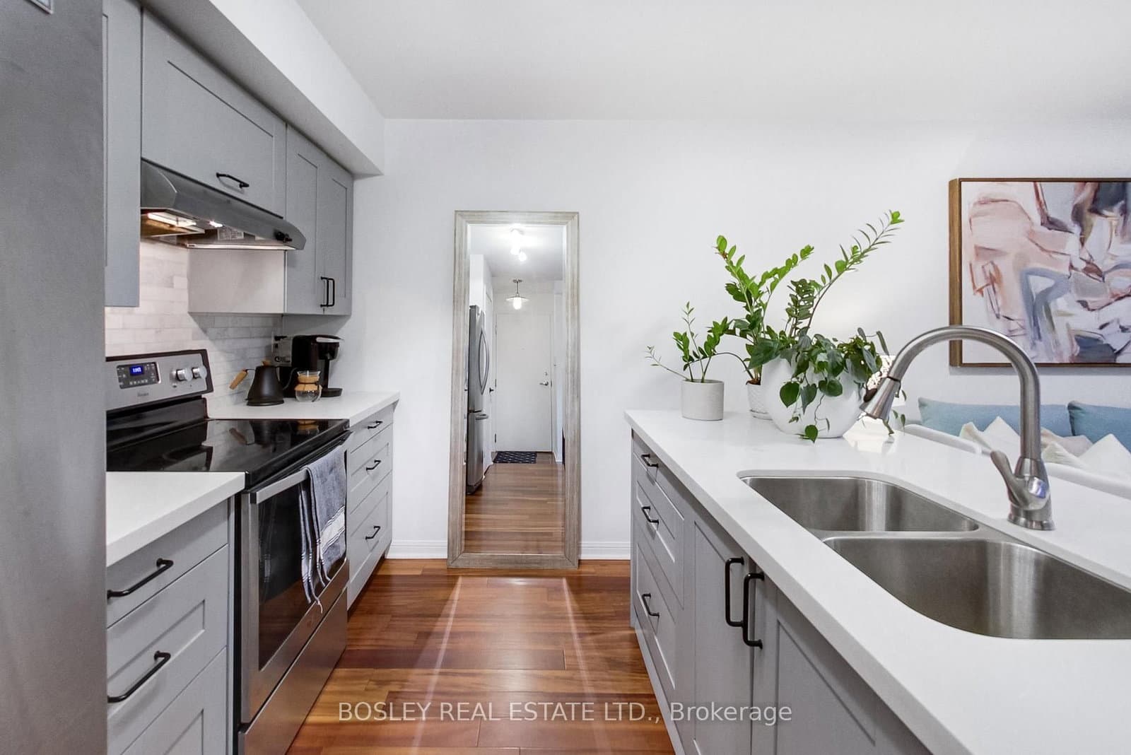 119 Merton Street, Unit 215 thumbnail 6