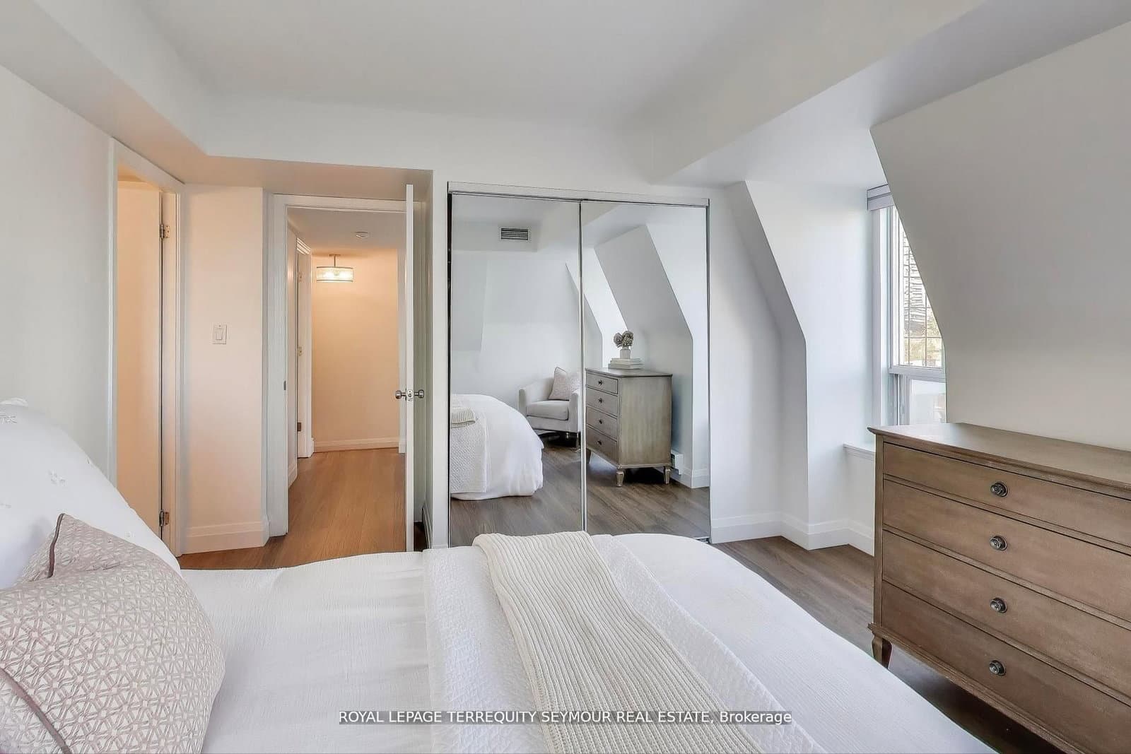 139 Merton Street, Unit 448 thumbnail 17